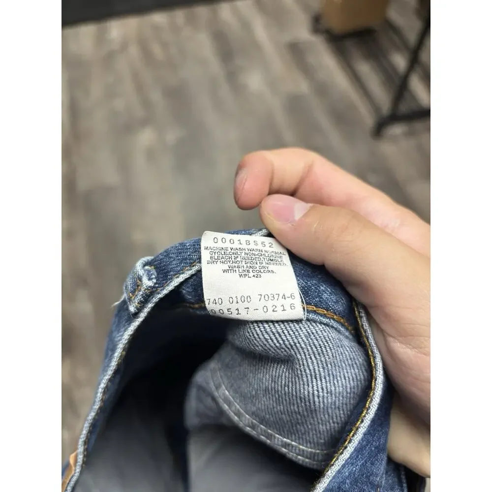 Vintage Y2K Levi's 517 Boot Cut Jeans Men’s 34x30 Dark Wash Blue Denim Colombia